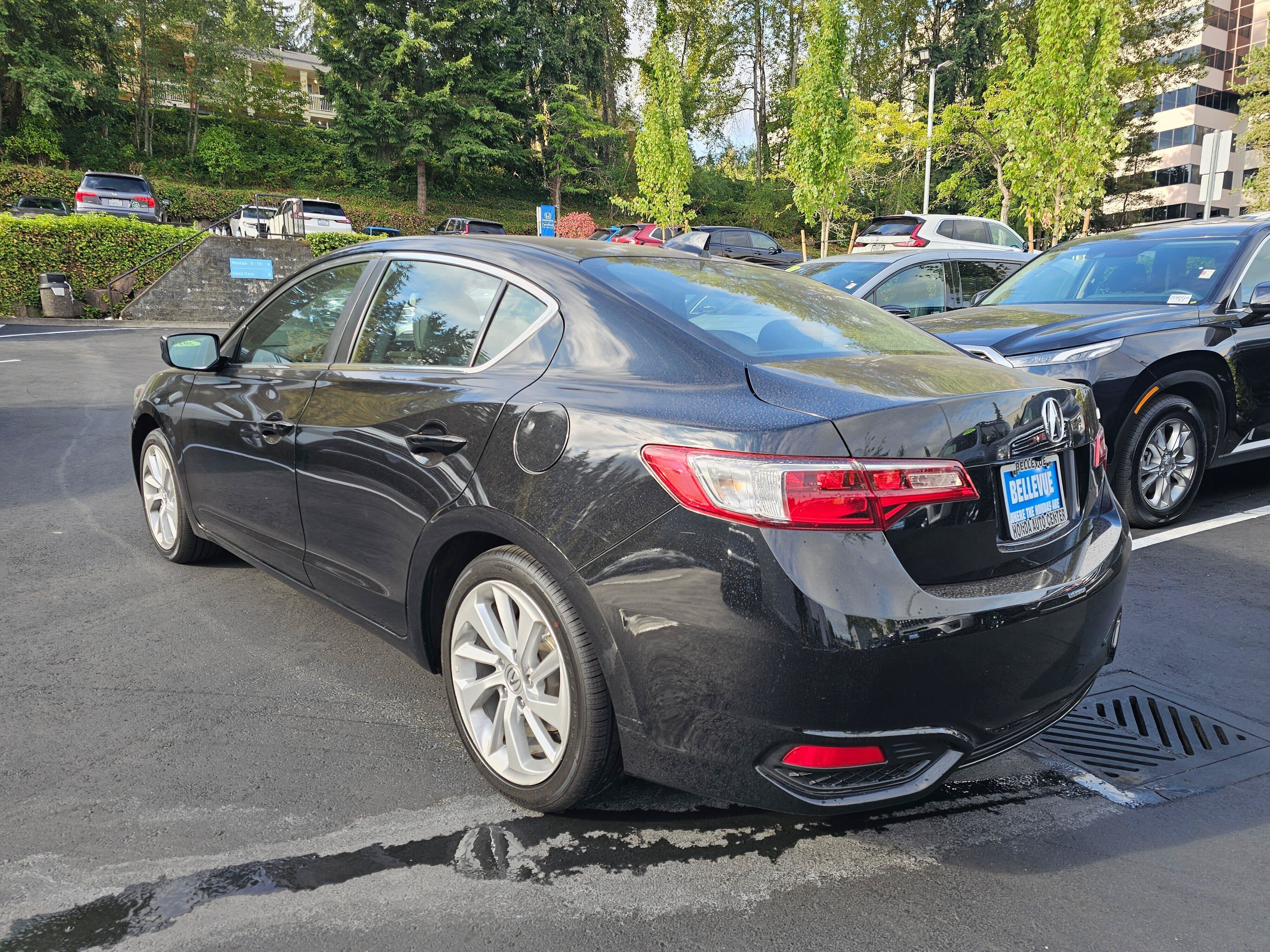 Used 2017 Acura ILX FWD image 5