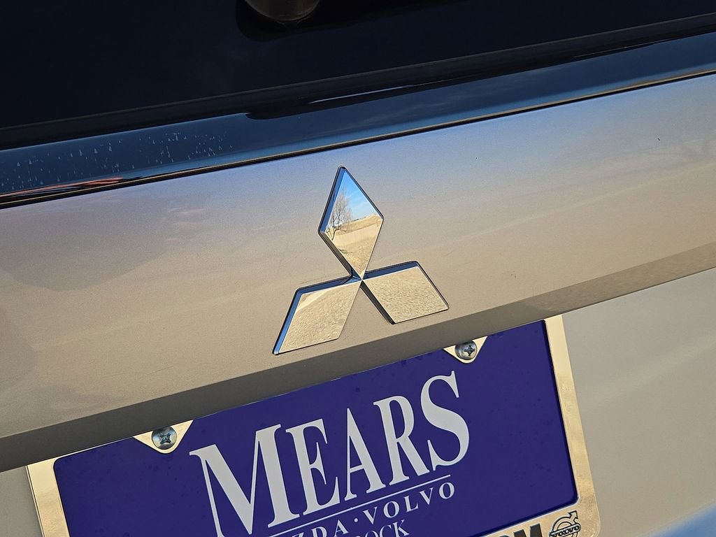 Used 2020 Mitsubishi Outlander LE image 11