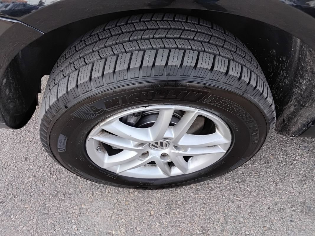 Used 2008 Volkswagen Touareg VR6 image 22