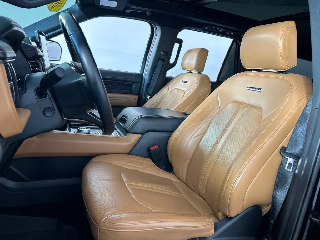 Used 2022 Ford Expedition Max Platinum AWD/4WD image 27