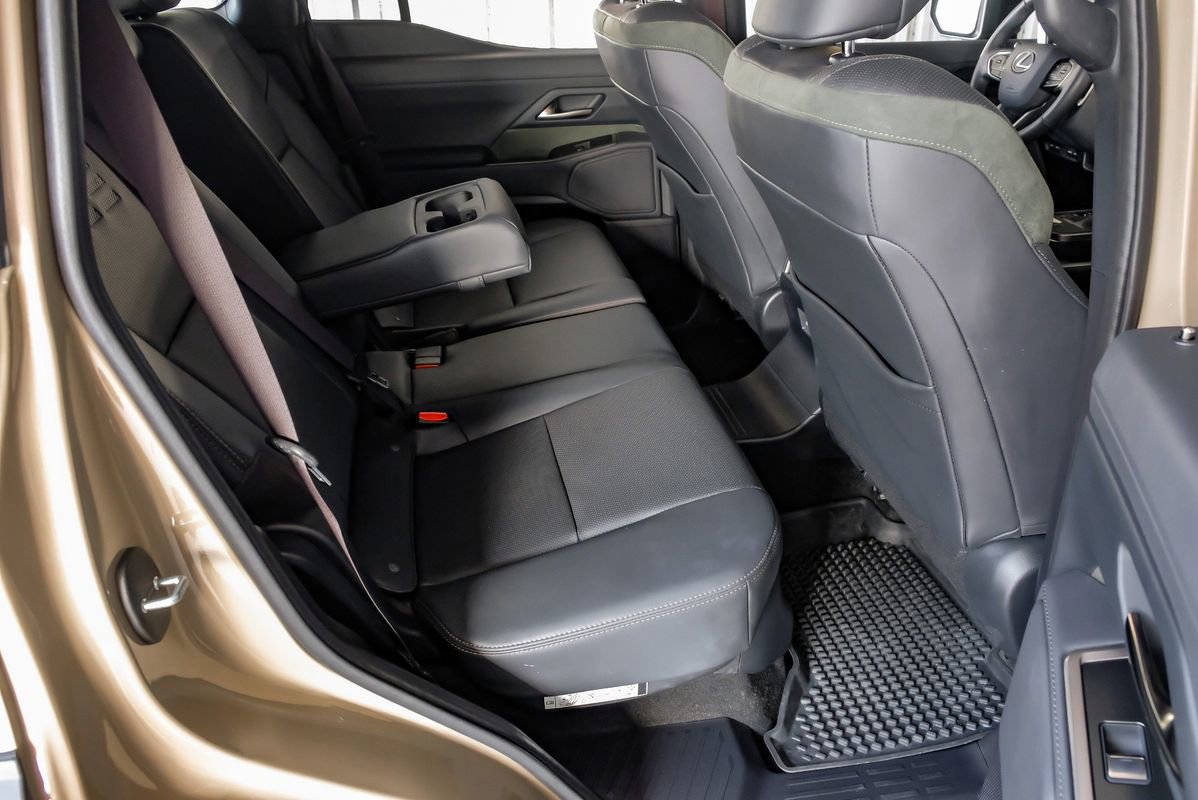 Used 2025 Lexus GX 550 image 35