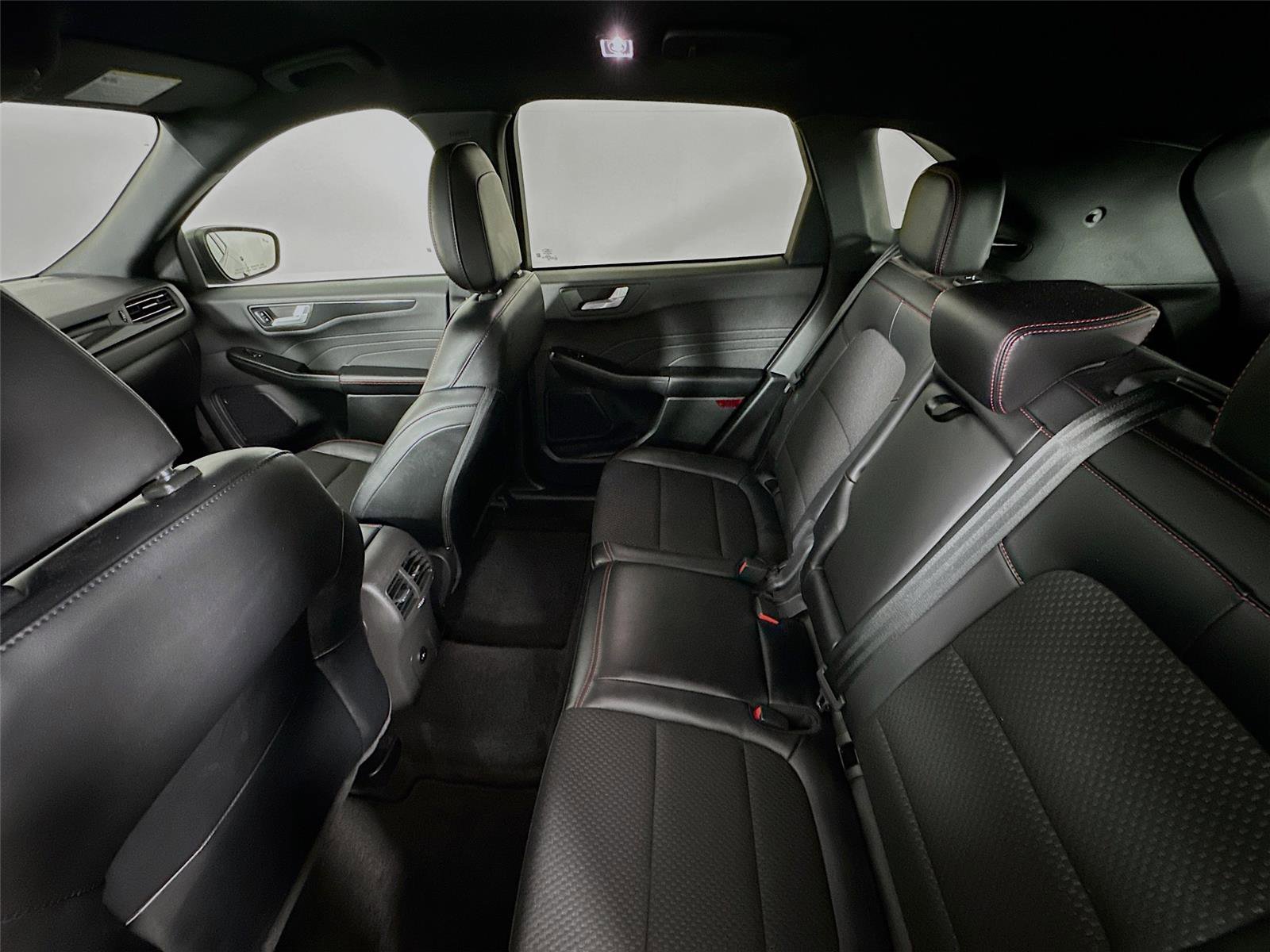 Used 2025 Ford Escape ST-Line image 20