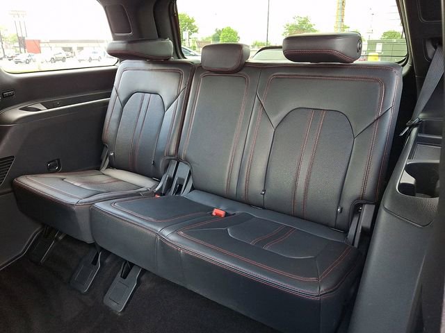 Used 2023 Ford Expedition Limited AWD/4WD image 10