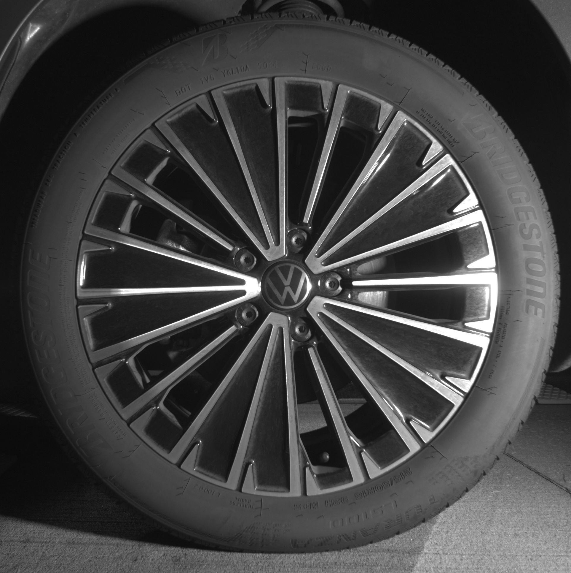 Used 2025 Volkswagen Taos SE image 12