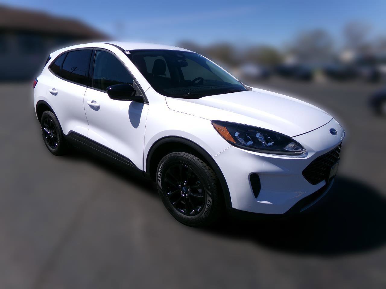 Used 2020 Ford Escape SE Sport image 1