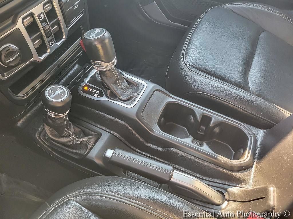 Certified 2019 Jeep Wrangler Unlimited Sahara w/ Quick Order Package 24M Moab AWD/4WD image 24