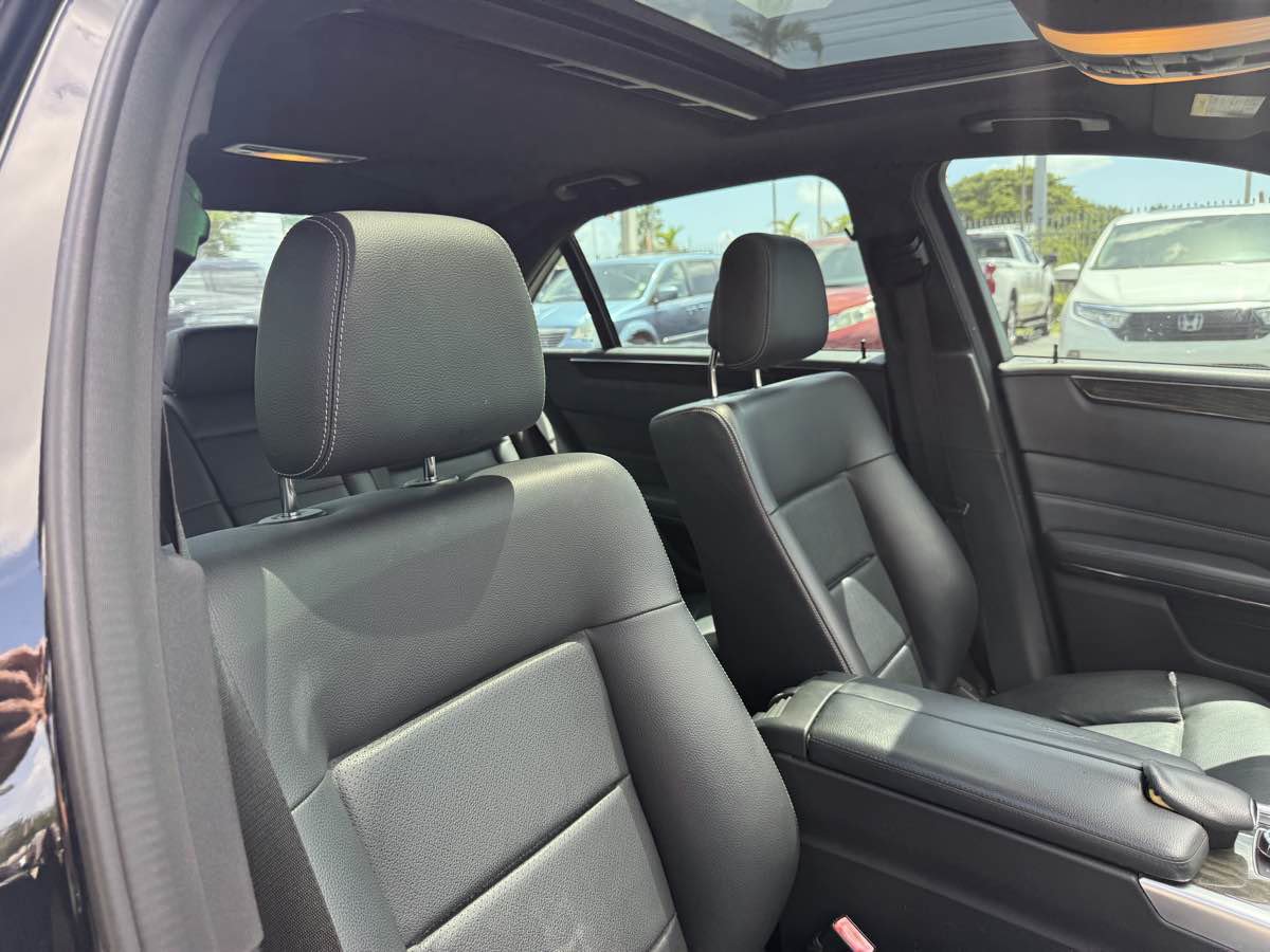 Used 2015 Mercedes-Benz E 350 4MATIC Sedan image 21
