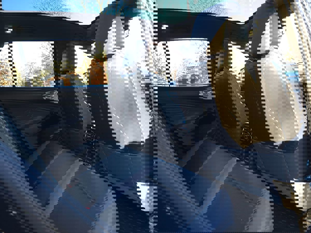 Used 2023 Volkswagen ID.4 Pro S image 19