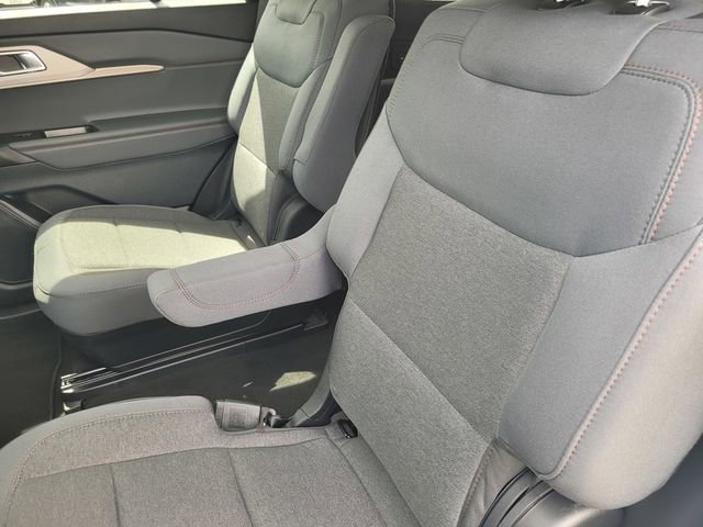 Used 2026 Ford Explorer Active image 13