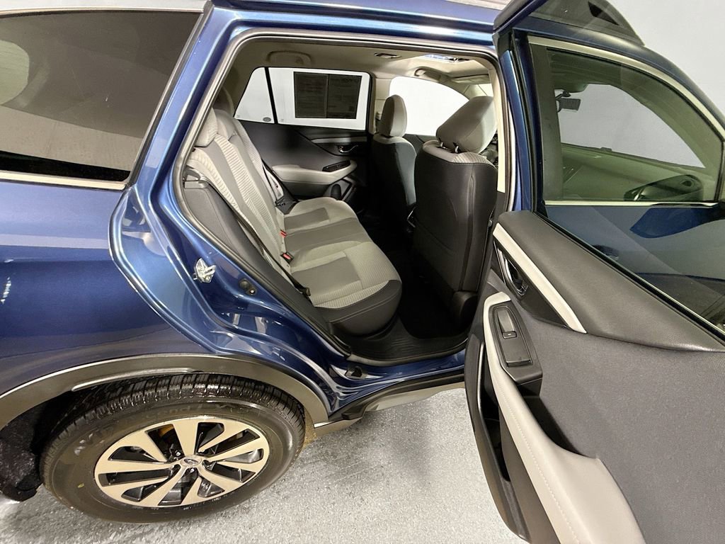 Used 2022 Subaru Outback Premium AWD/4WD image 25