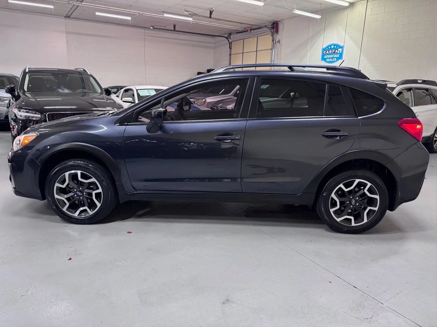 Used 2016 Subaru Crosstrek 2.0i Premium w/ Moonroof Package AWD/4WD image 6