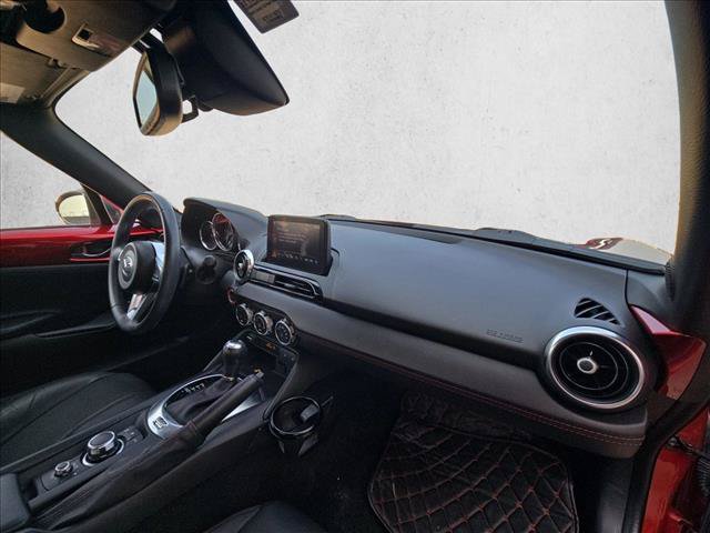 Used 2019 MAZDA MX-5 Miata RF Grand Touring RWD image 18