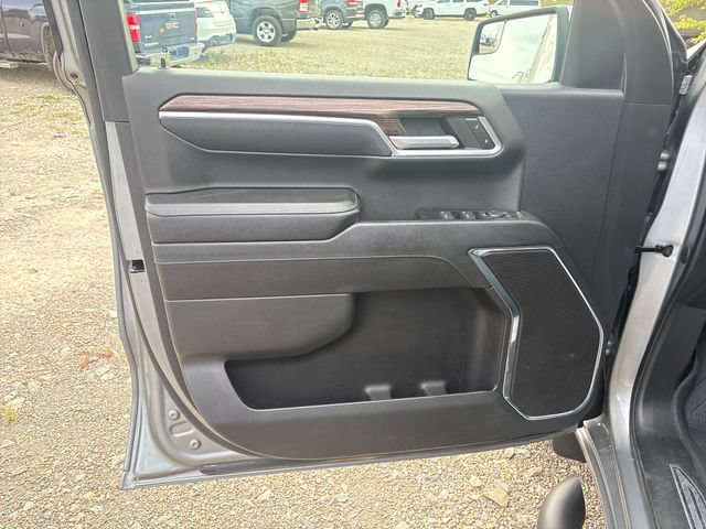 Used 2023 Chevrolet Silverado 1500 LT AWD/4WD image 7