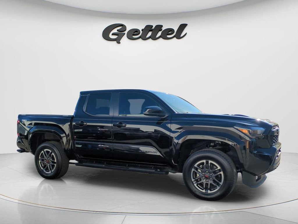 Used 2024 Toyota Tacoma TRD Sport image 3