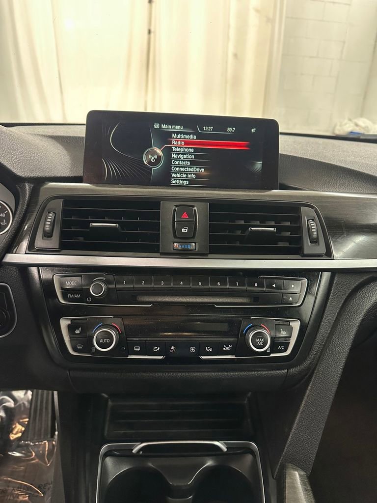 Used 2016 BMW 428i xDrive Convertible image 19