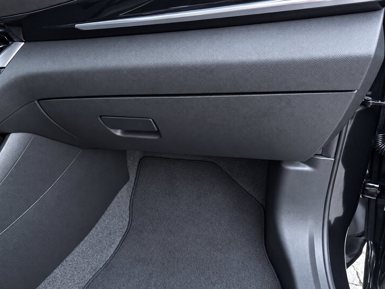 Certified 2025 Buick Envista Avenir FWD image 32