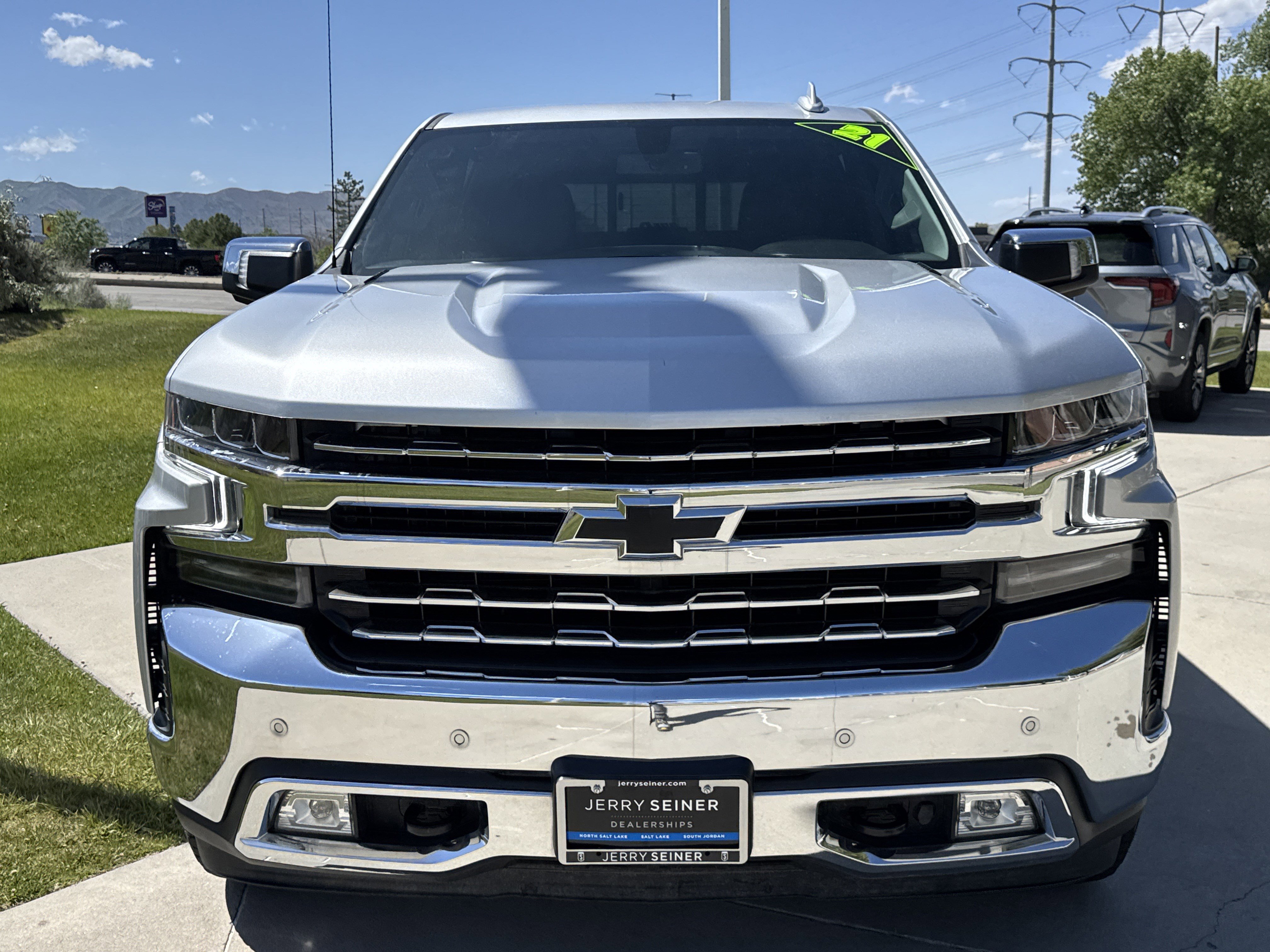 Used 2021 Chevrolet Silverado 1500 LTZ AWD/4WD image 8
