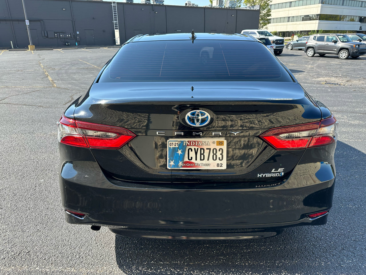 Used 2021 Toyota Camry LE image 4