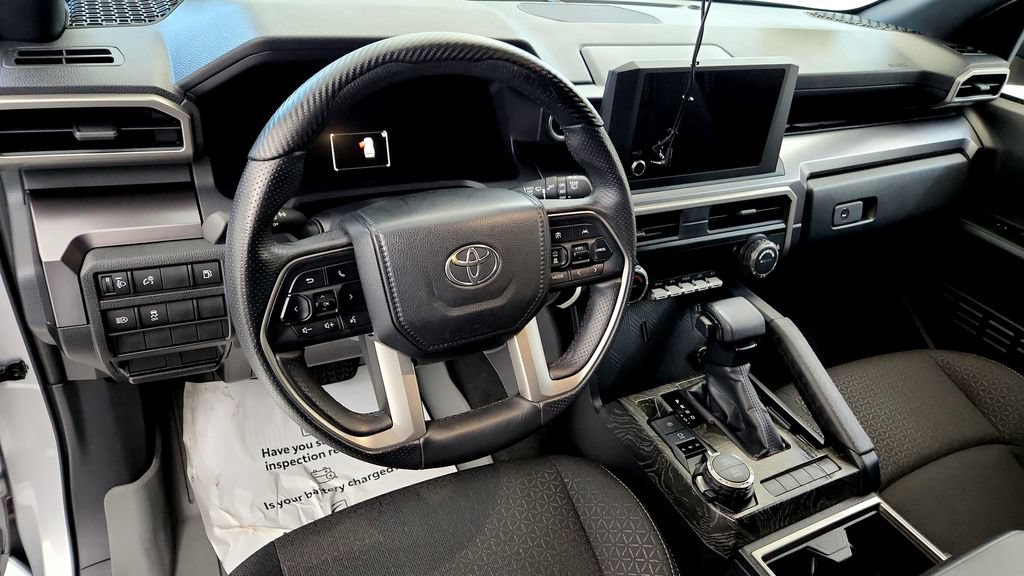 Certified 2025 Toyota 4Runner SR5 AWD/4WD image 22