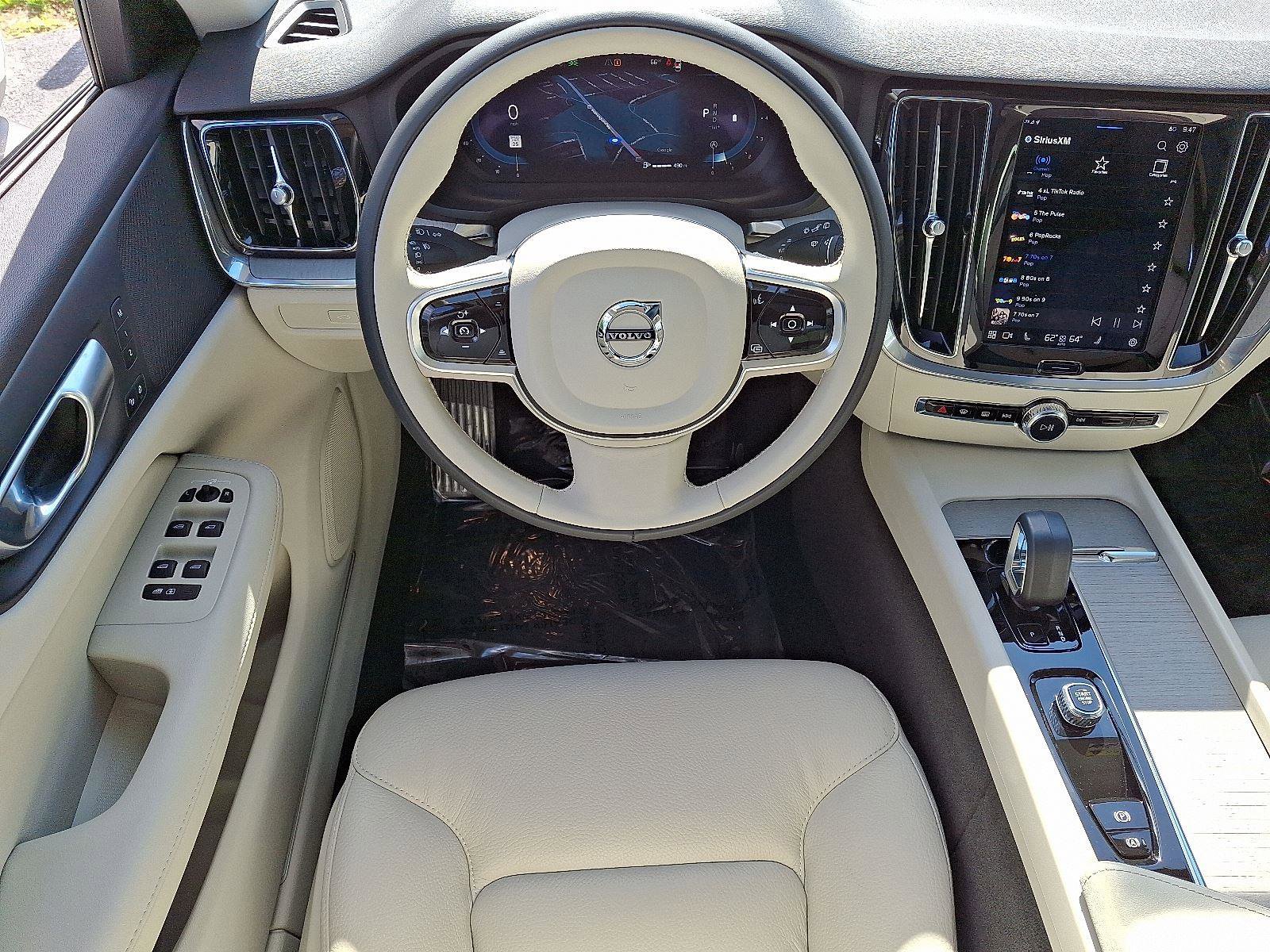 Certified 2024 Volvo V60 B5 Cross Country Plus image 11