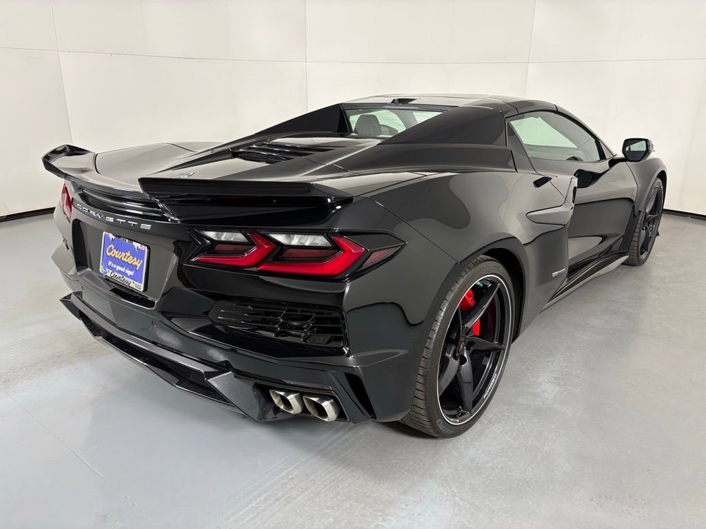 Used 2025 Chevrolet Corvette E-Ray w/ Stealth Interior Trim Package AWD/4WD image 8