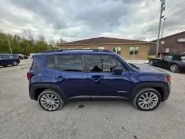 Used 2018 Jeep Renegade Latitude image 2