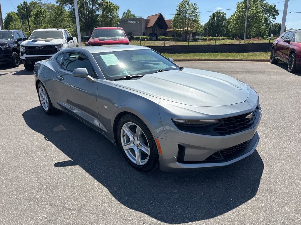 Used 2023 Chevrolet Camaro LT RWD image 7