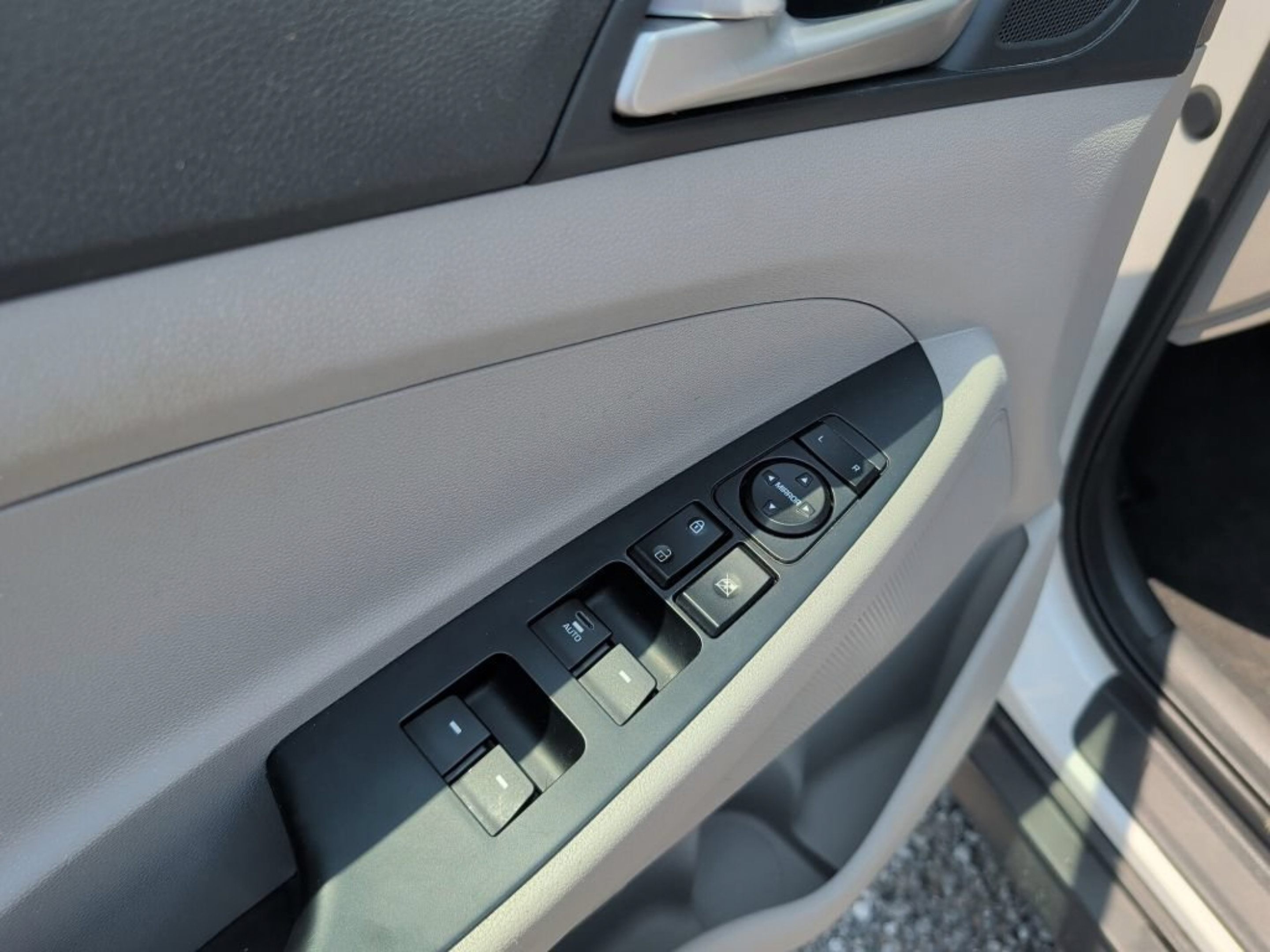 Used 2020 Hyundai Tucson Value FWD image 16