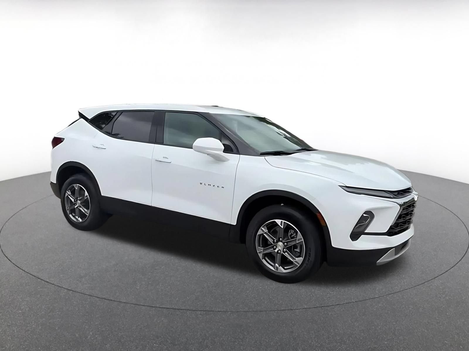 Used 2026 Chevrolet Blazer LT FWD video 2
