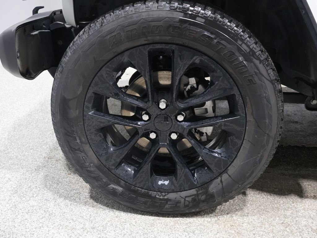 Certified 2021 Jeep Wrangler Unlimited Sahara w/ Cold Weather Group image 10