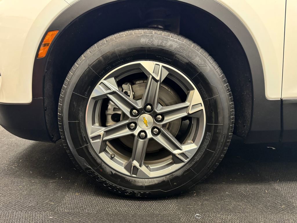 Used 2024 Chevrolet Blazer LT image 12