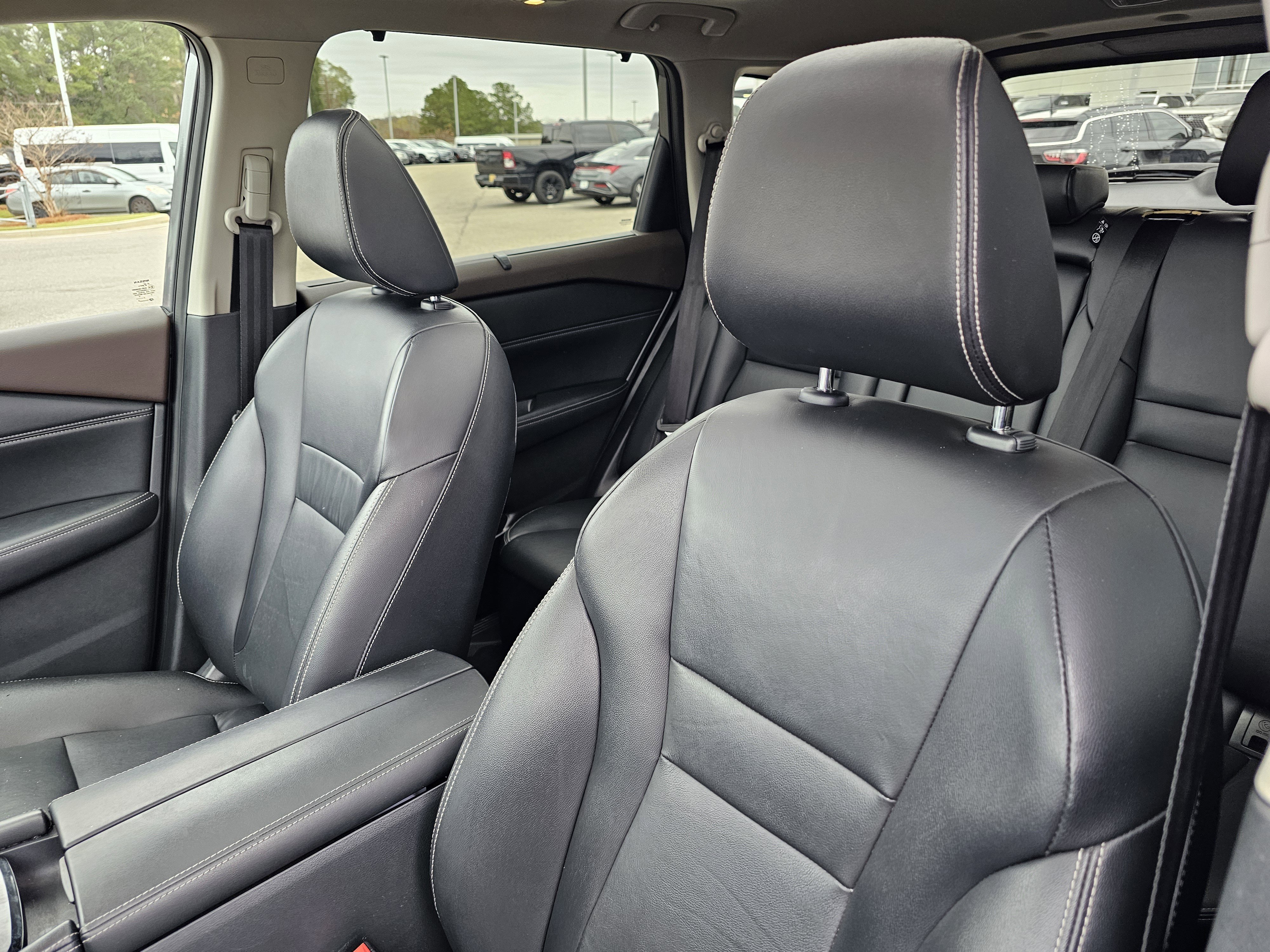 Used 2023 Nissan Rogue SL w/ SL Premium Package image 17