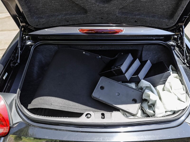 Used 2002 Ford Thunderbird RWD image 30