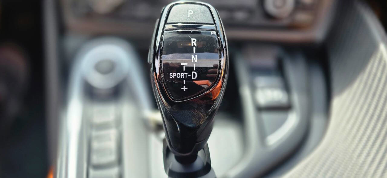 Used 2019 BMW i8 Roadster image 44