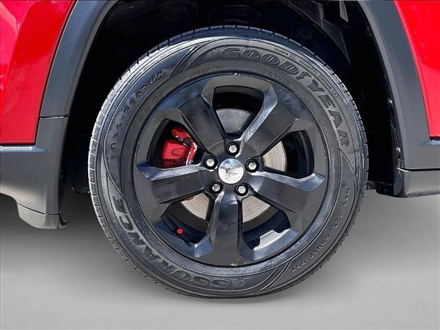 Used 2018 Jeep Compass Latitude w/ Popular Equipment Group image 10