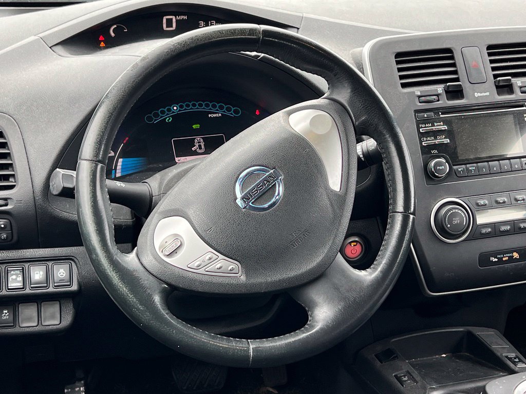 Used 2013 Nissan Leaf S FWD image 14