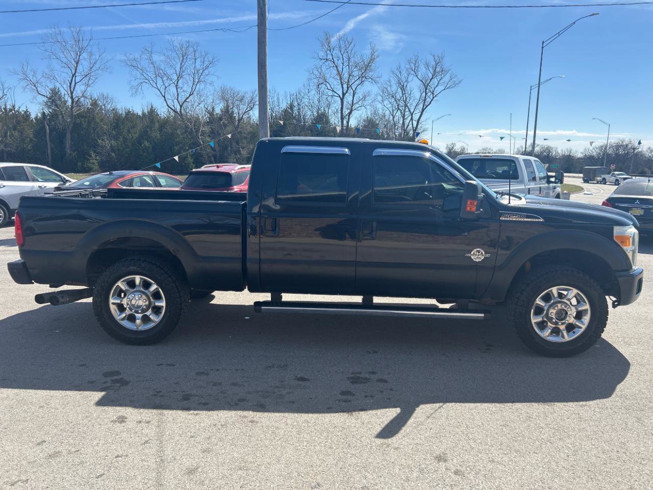 Used 2012 Ford F250 Lariat w/ Lariat Interior Pkg image 4