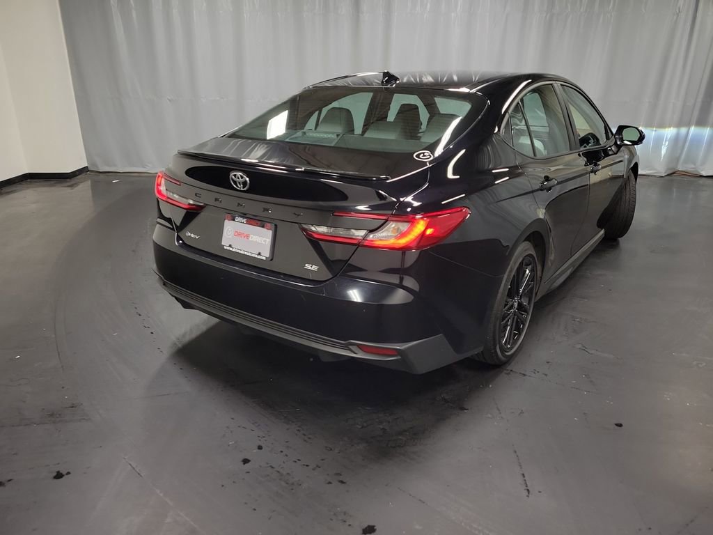 Used 2025 Toyota Camry SE w/ Convenience Package FWD image 8