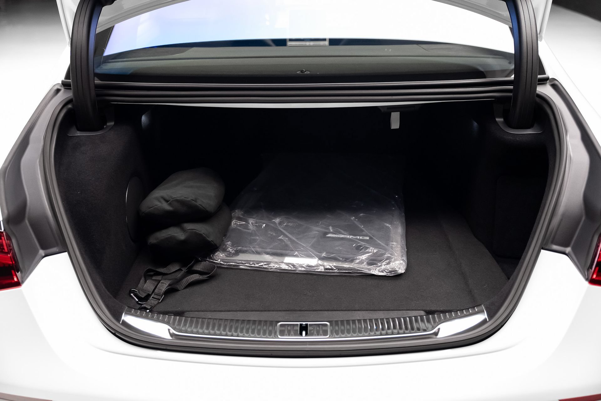 Used 2025 Mercedes-Benz S 63 AMG S image 76