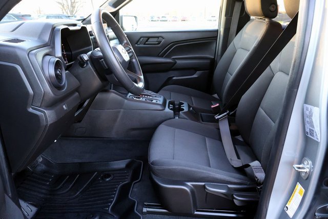 Used 2023 Chevrolet Colorado W/T image 26