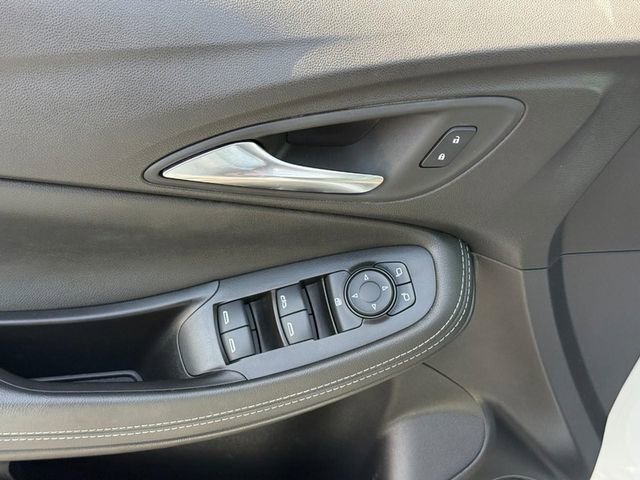 Used 2024 Buick Encore GX Preferred FWD image 16