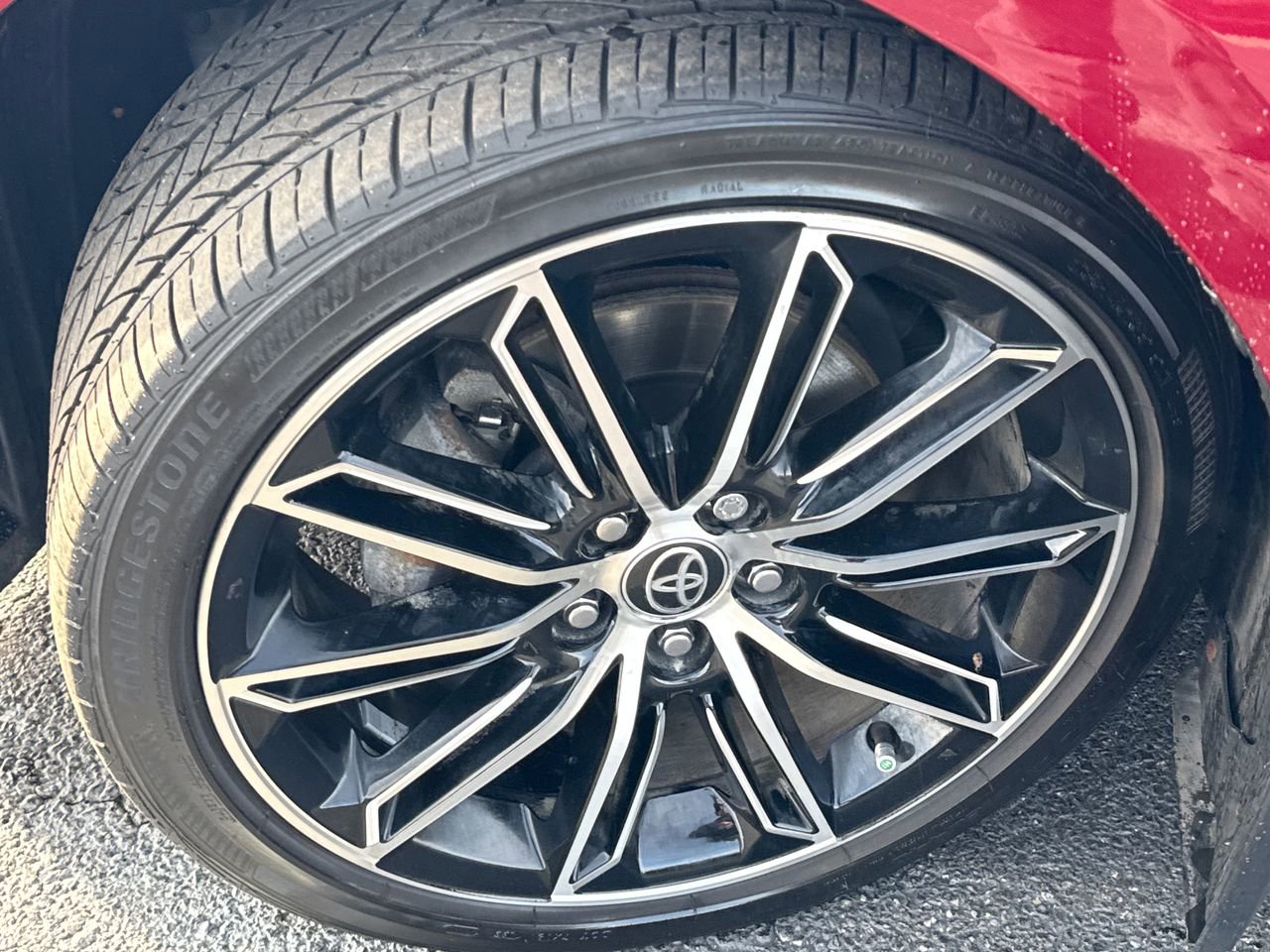 Used 2021 Toyota Avalon XSE image 12