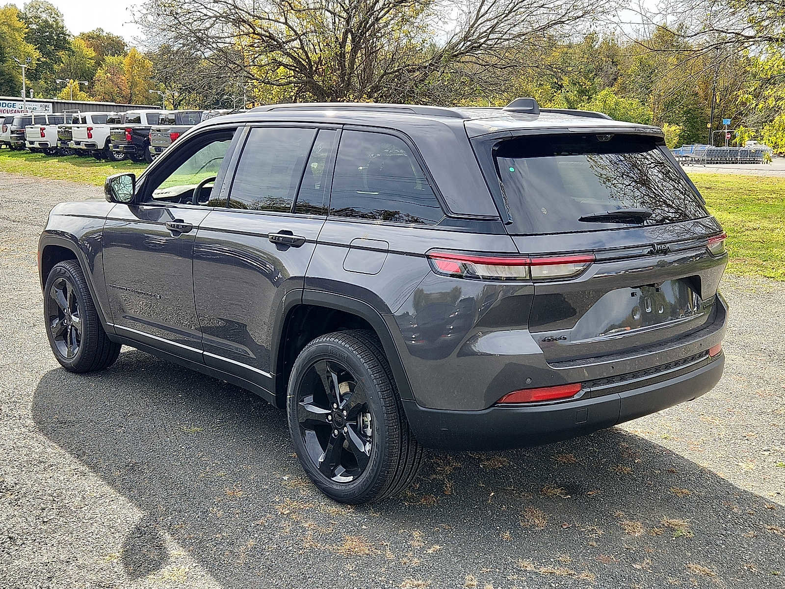 New 2025 Jeep Grand Cherokee Limited image 3