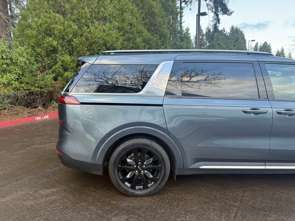 Used 2022 Kia Carnival SX Prestige image 15