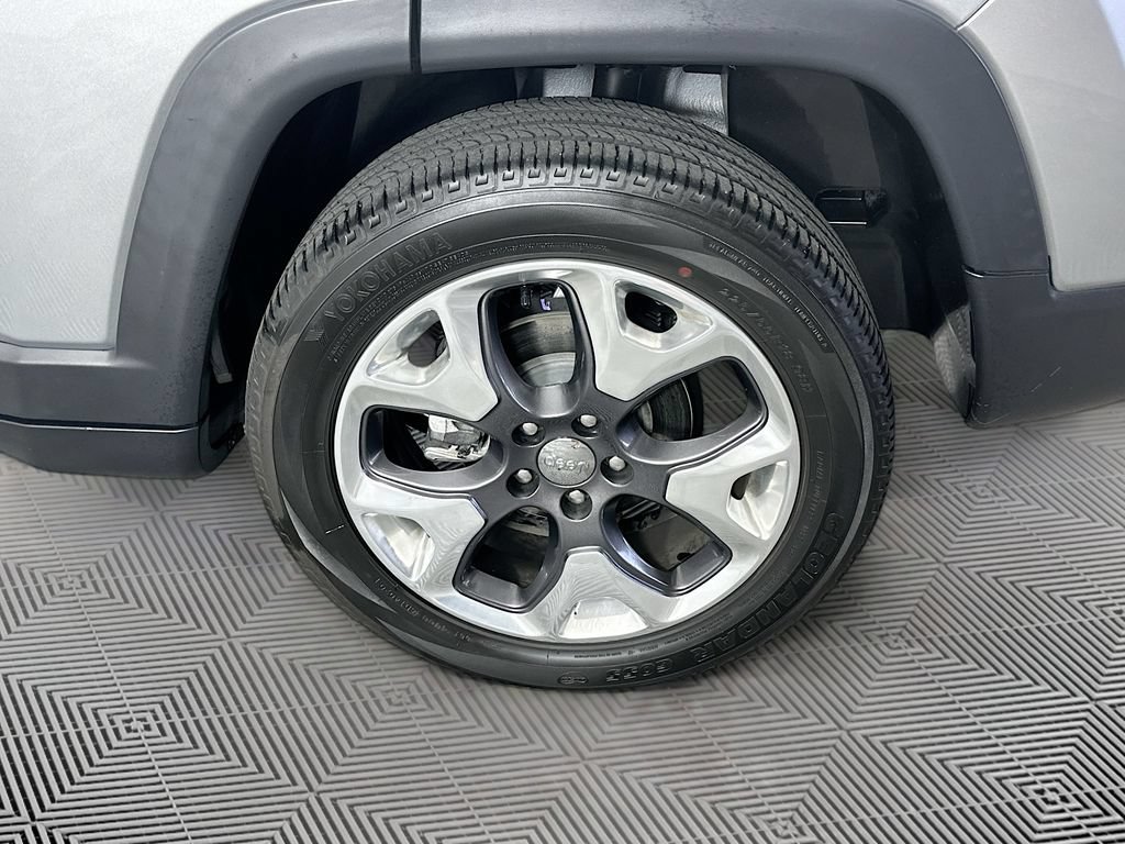 Certified 2021 Jeep Compass Limited AWD/4WD image 41