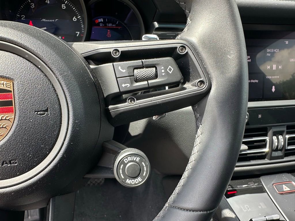 Certified 2026 Porsche Macan Turbo AWD/4WD image 17