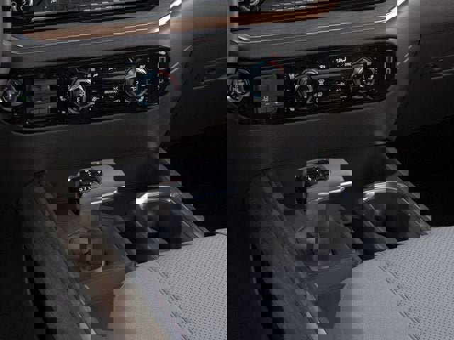 New 2026 GMC Sierra 1500 SLT w/ SLT Premium Plus Package image 23