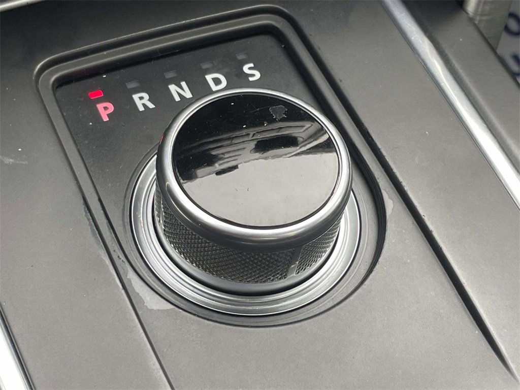 Used 2015 Land Rover Discovery Sport HSE image 30