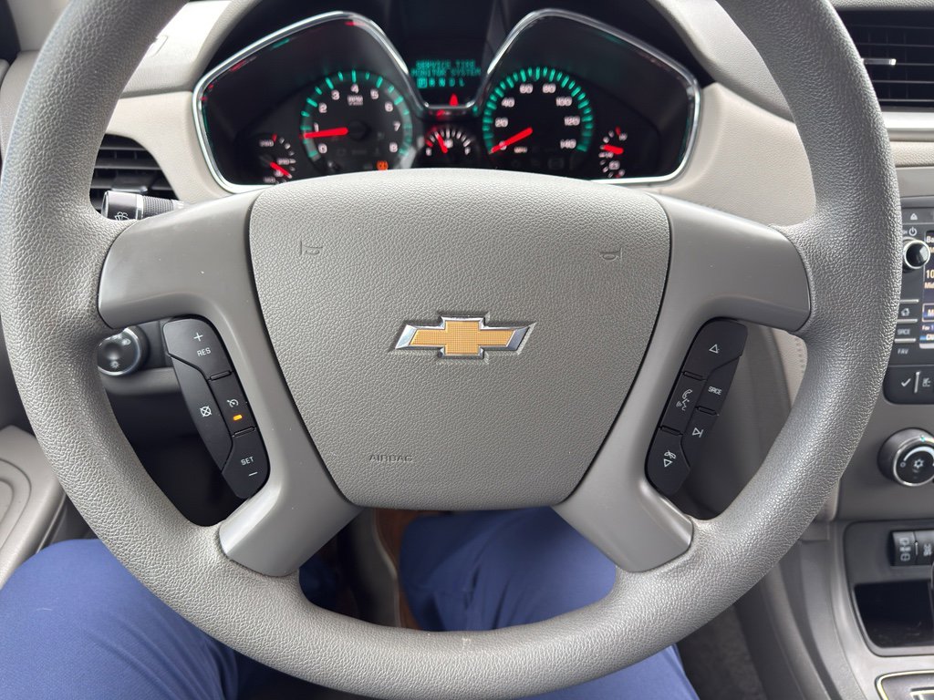 Used 2017 Chevrolet Traverse LS image 18