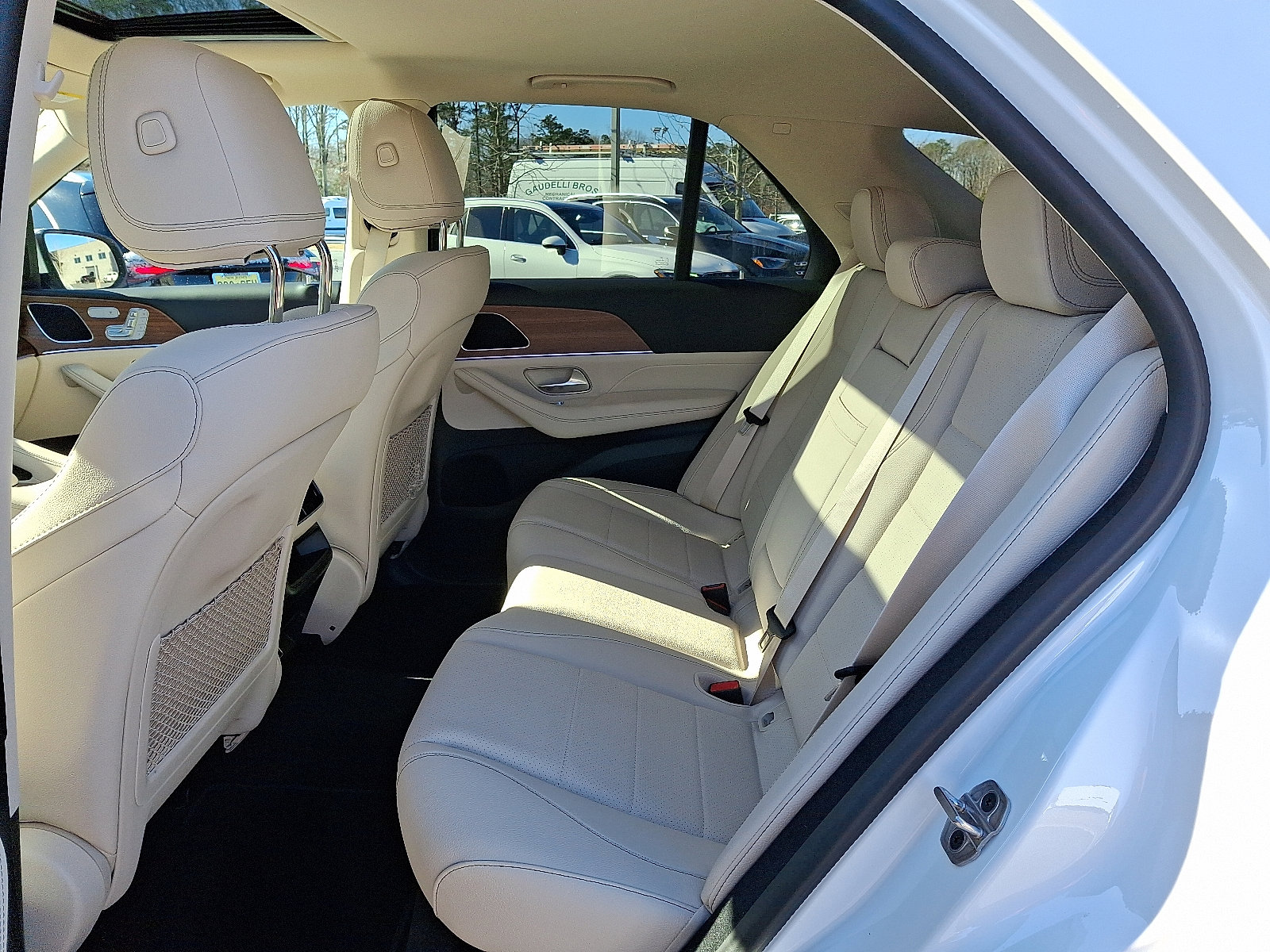 Certified 2026 Mercedes-Benz GLE 350 4MATIC image 10